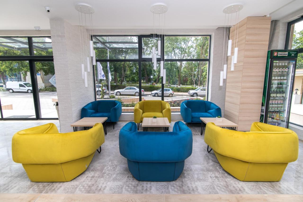 Cinema Hotel Primorsko Luaran gambar