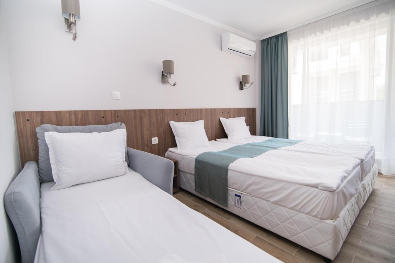 Cinema Hotel Primorsko Luaran gambar