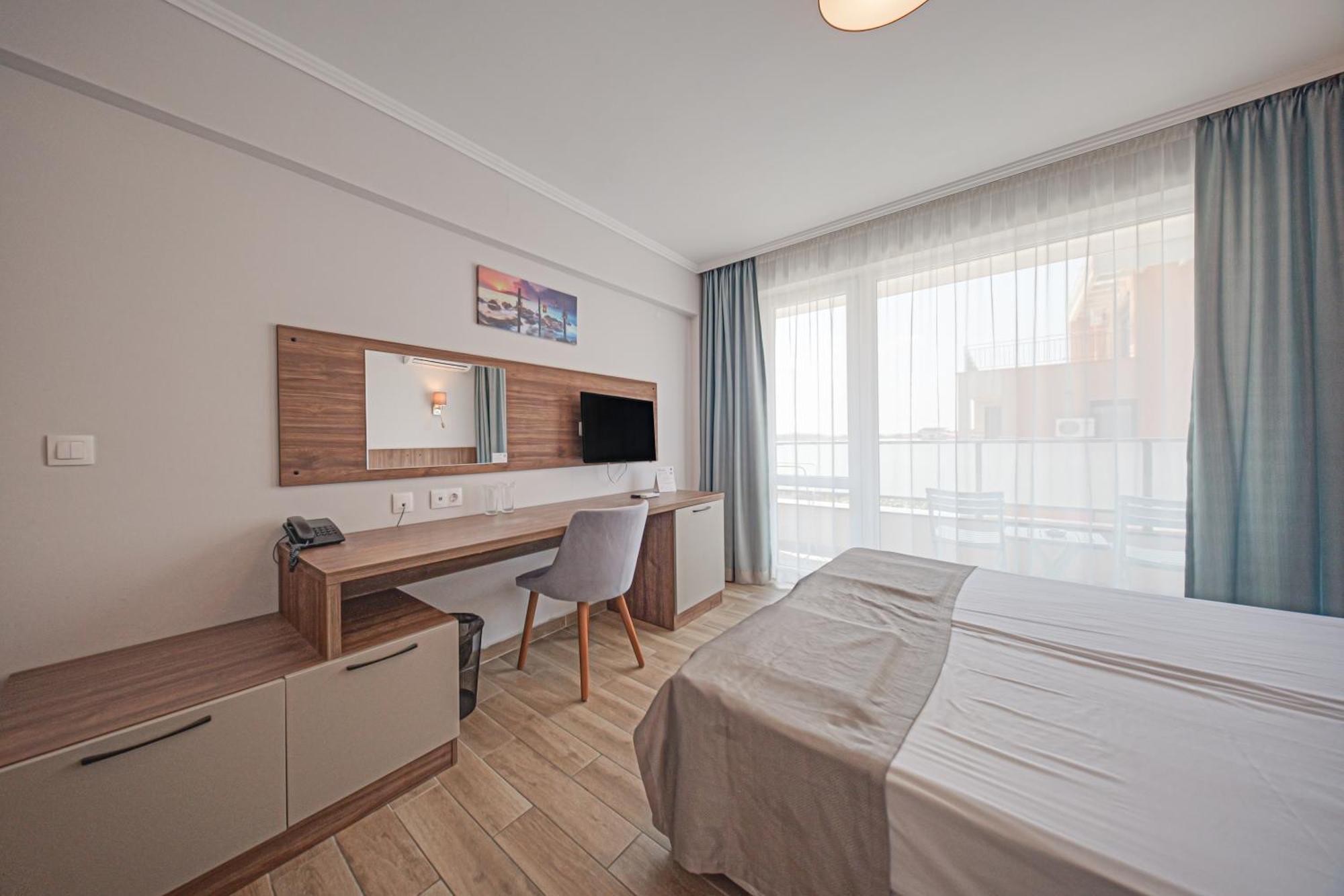 Cinema Hotel Primorsko Luaran gambar