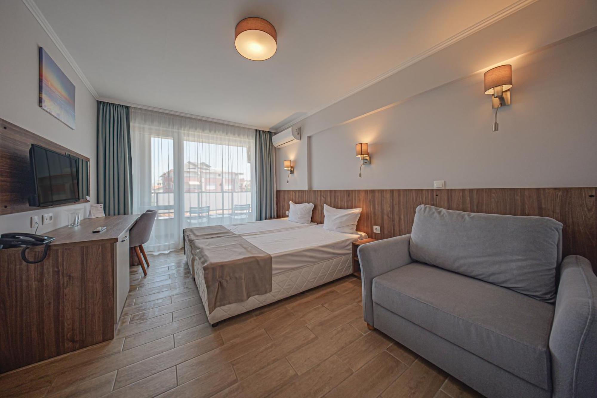 Cinema Hotel Primorsko Luaran gambar