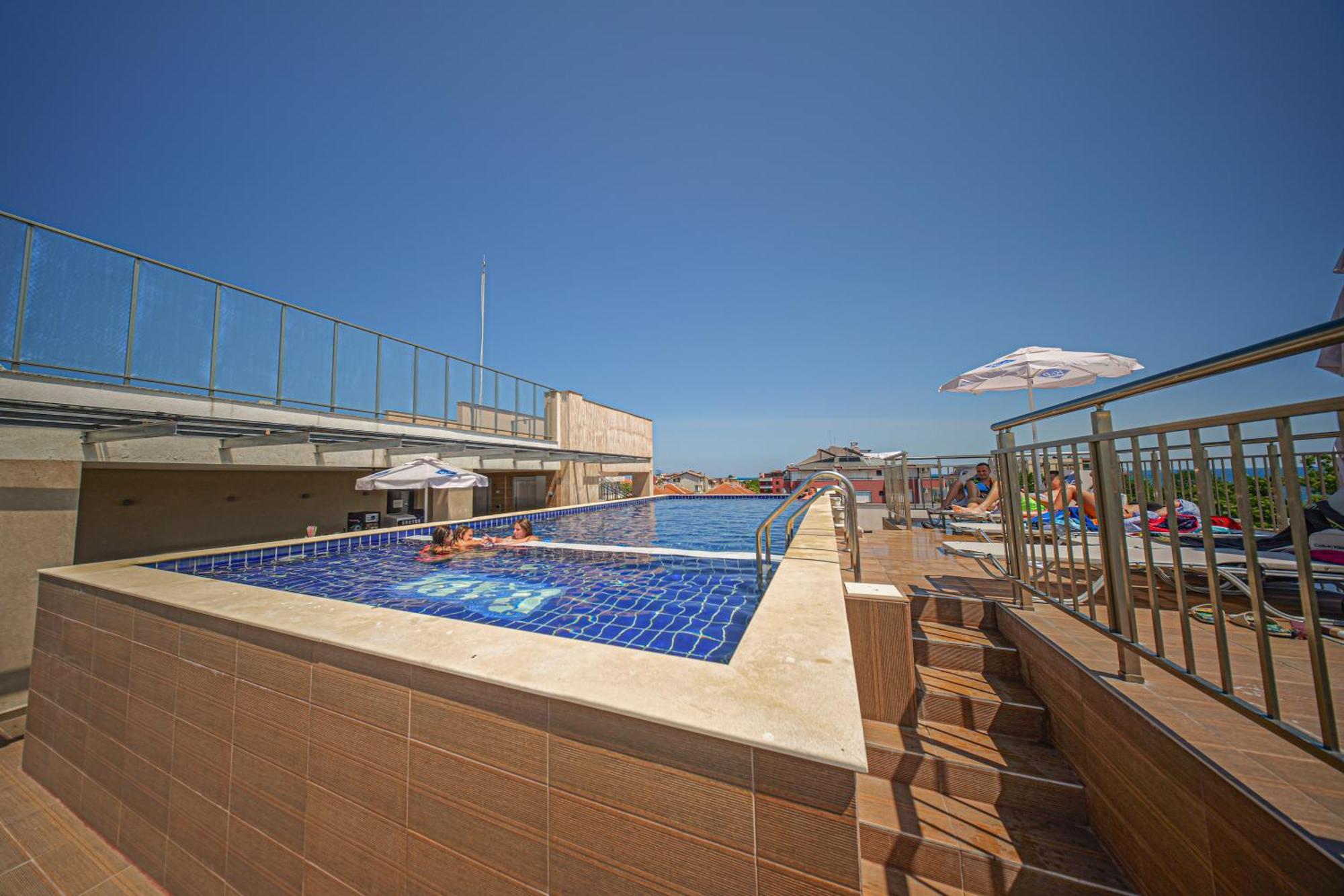 Cinema Hotel Primorsko Luaran gambar