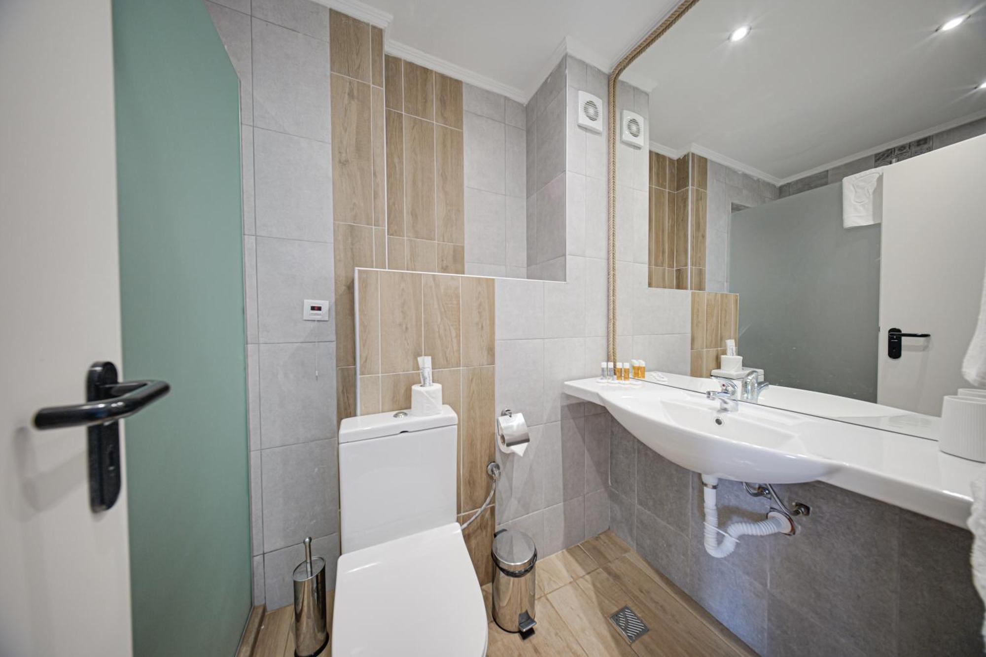Cinema Hotel Primorsko Luaran gambar